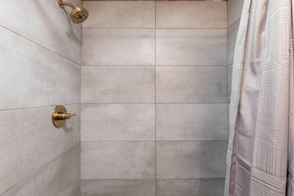 Modern Studio On I-Drive: Parking + Pool Included Orlando Ngoại thất bức ảnh